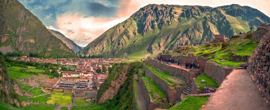 Cusco: Sacred Valley and Salt Mines Ending in Ollantaytambo - Lunch in Urubamba and the Question of Cost
