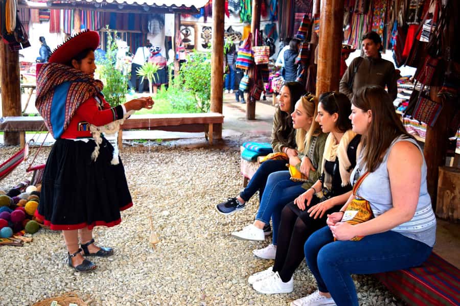 Cusco: Sacred Valley of the Incas Tour - The guide and transport can shape the day