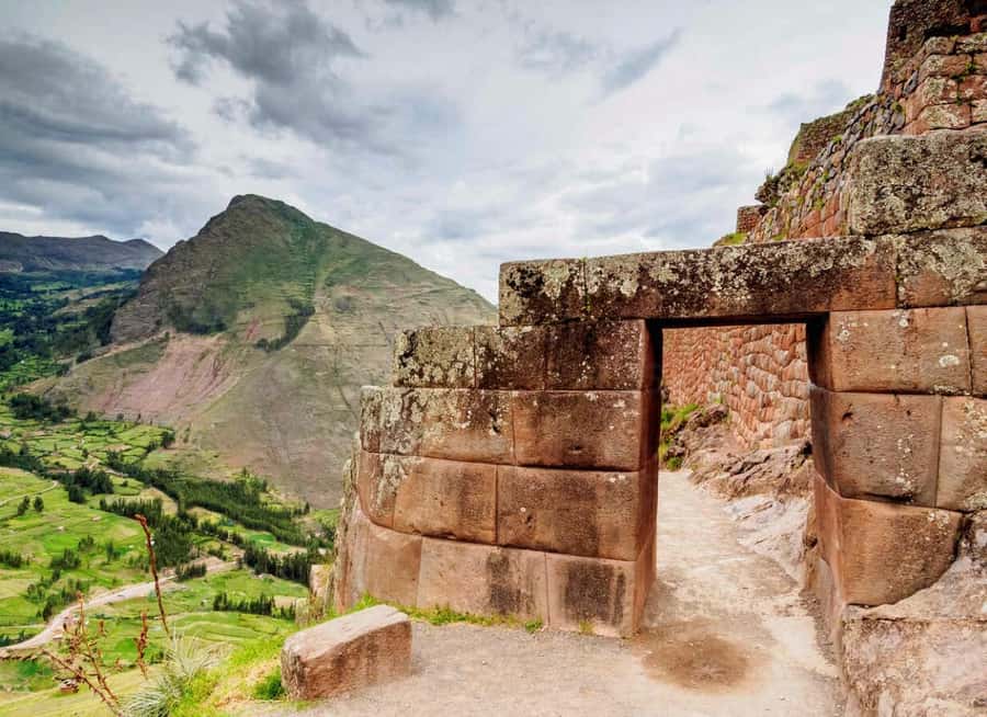 Cusco: Sacred Valley, Pisac, Ollantaytambo, Salt Mines Moray - Urubamba, a welcome pause in the middle of the day