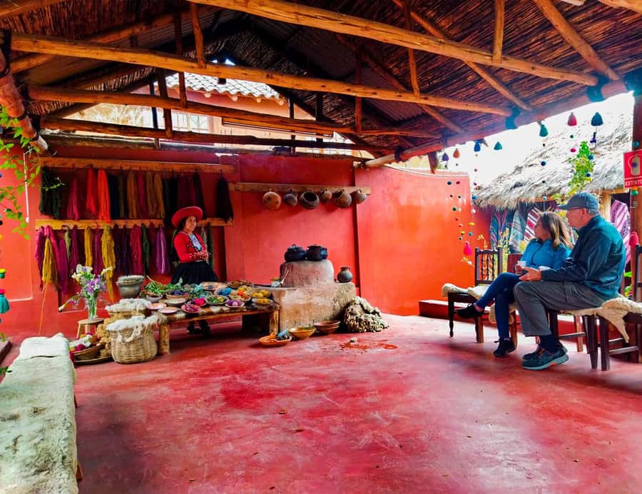Cusco:Sacred Valley Pisaq,Ollantaytambo,Chinchero with Lunch - Urubamba turns lunch into a welcome pause