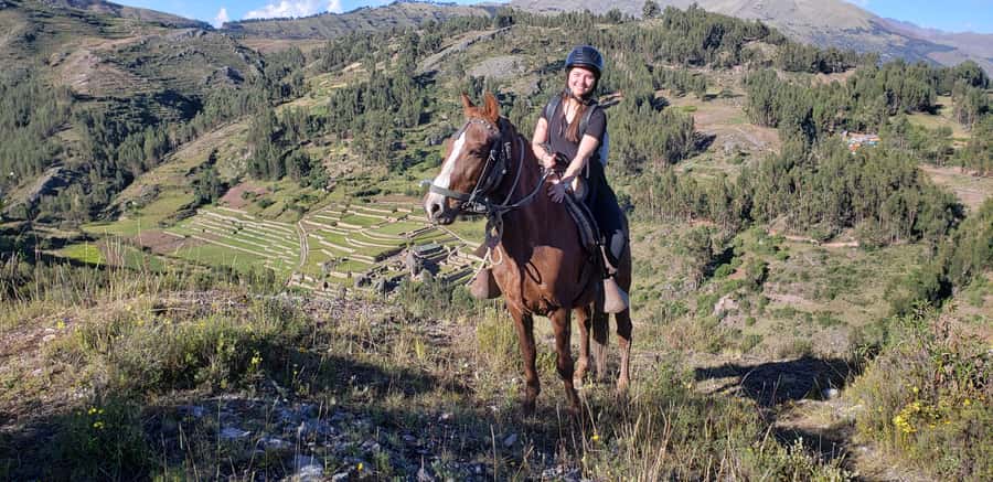 Cusco: Sacsayhuaman Guided Tour and 1-Hour Horseback Ride - Qenqo and the Inca approach to mummification