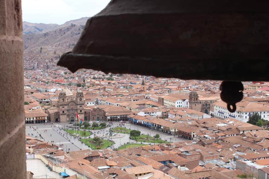Cusco: Sightseeing Tour of the City on an Open-Top Bus - How the open-top bus feels in real use