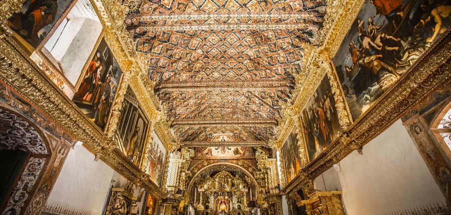 Cusco South Valley: Morning Half Day Tour - Andahuaylillas Church and its small interior full of art