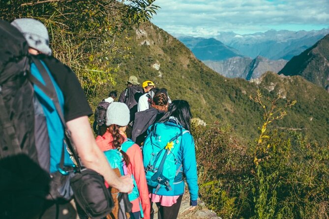Cusco to Machu Picchu By Car - Why this route costs less than the train