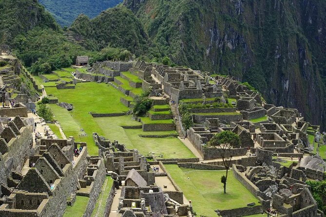 Cusco to Machu Picchu By Car - Starting in Cusco at Plaza de Armas