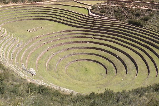 Cusco to Ollantaytambo with stops in Chinchero, Maras and Moray - Driver service or official guided tour?