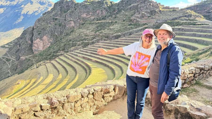 Cusco: Valle Sagrado VIP, Maras, Moray y Almuerzo Buffet - Moray: Circular terraces with a practical purpose