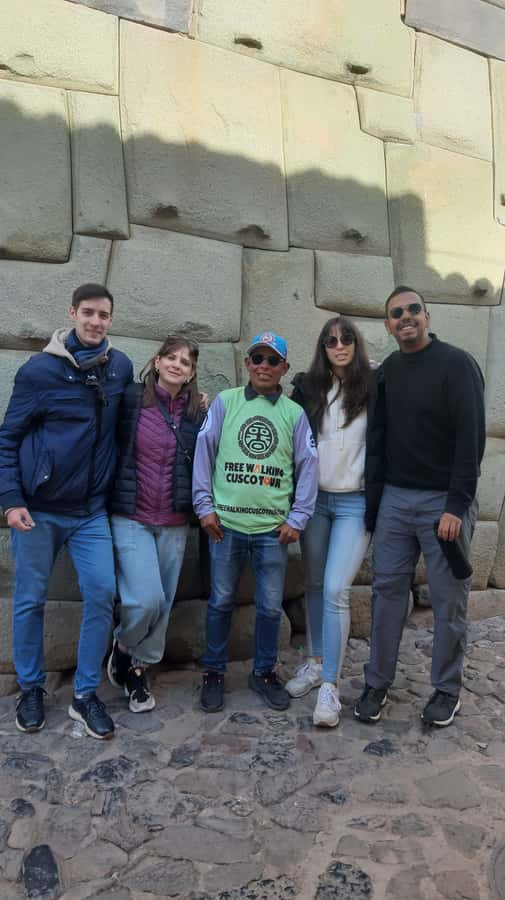 Cusco: Walking Tour with a Local Guide - Loreto Street and the city’s layered walls