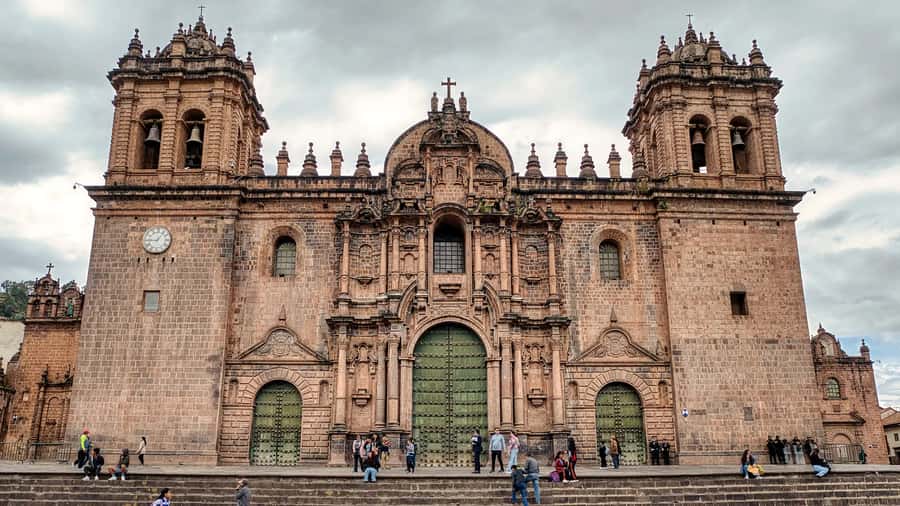 Cusco: Walking Tour with an Experienced Local Guides - What the $10 price really gives you