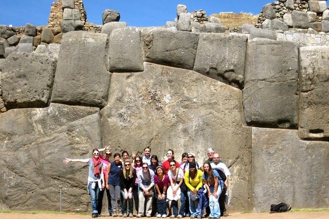 Cuzco city tour - Qorikancha: Where Inca stonework meets Santo Domingo