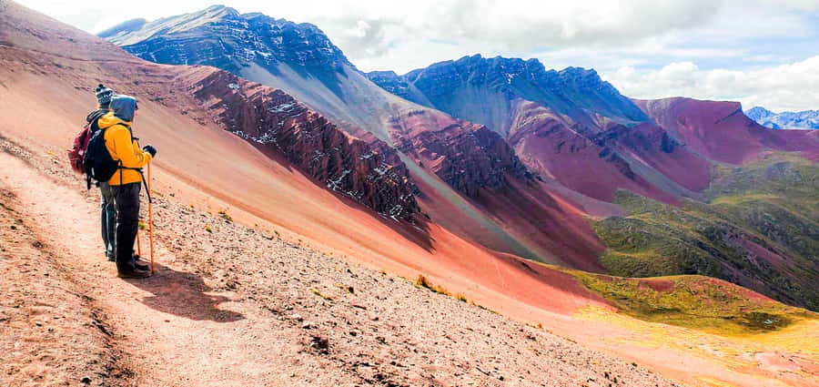 Desde Cusco: Tour Montaña de Arcoiris Vinicunva mas Comida - The 4:00 a.m. pickup around Cusco