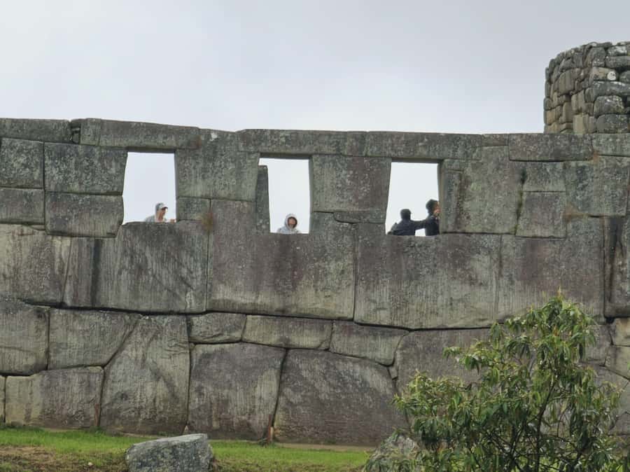 Excursion from Cusco to Machu Picchu + Entrance Tickets Incl - From Cusco to Ollantaytambo before sunrise