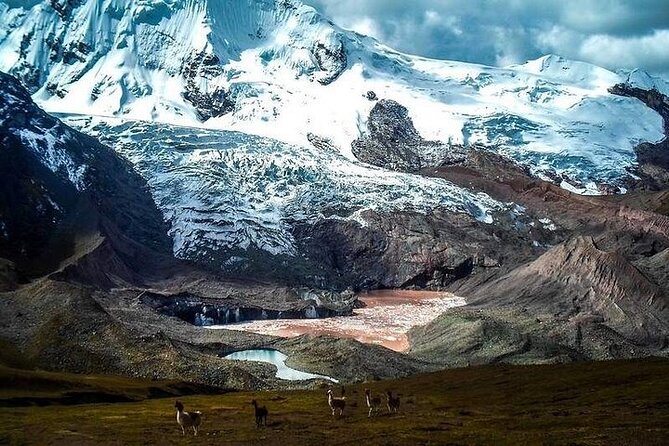 Excursion to Ausangate 7 lakes from Cusco. - The five-hour walk through seven lagoons