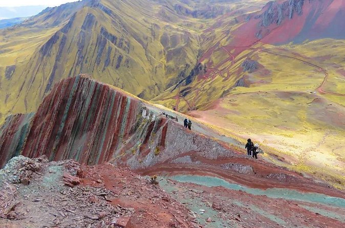 Excursion to Pallay Punchu from Cusco with Coca Ceremony Private. - Reaching the ridges of Pallay Punchu