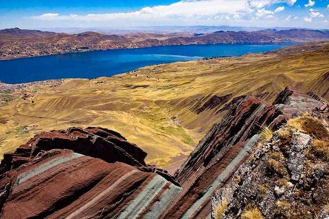 Excursion to Pallay Punchu from Cusco with Coca Ceremony Private. - Passing Sicuani and stopping beside Langui lagoon