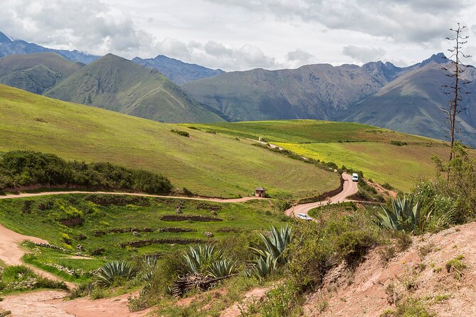 Excursion to the Sacred Valley of the Incas - Urubamba: Lunch in the valley