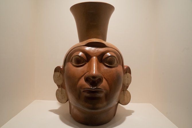 Experience Lima: Gastronomic Evening at Larco Museum - Dinner in the Café del Museo garden