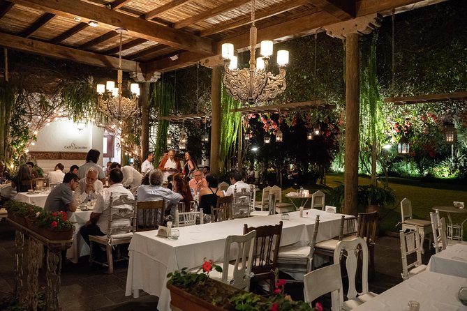 Experience Lima: Gastronomic Evening at Larco Museum - The evening pickup and Lima traffic problem