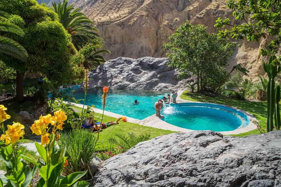 From Arequipa: 2-Day Colca Canyon Trekking Tour - Cruz del Cóndor and the road to Cabanaconde