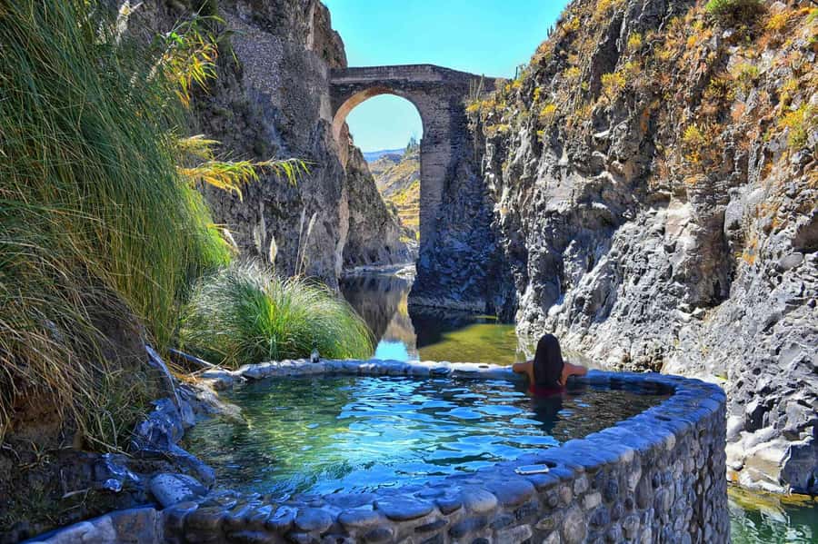 From Arequipa: Colca Valley & Thermal Baths Small-Group Trip - Why the early start is part of the bargain