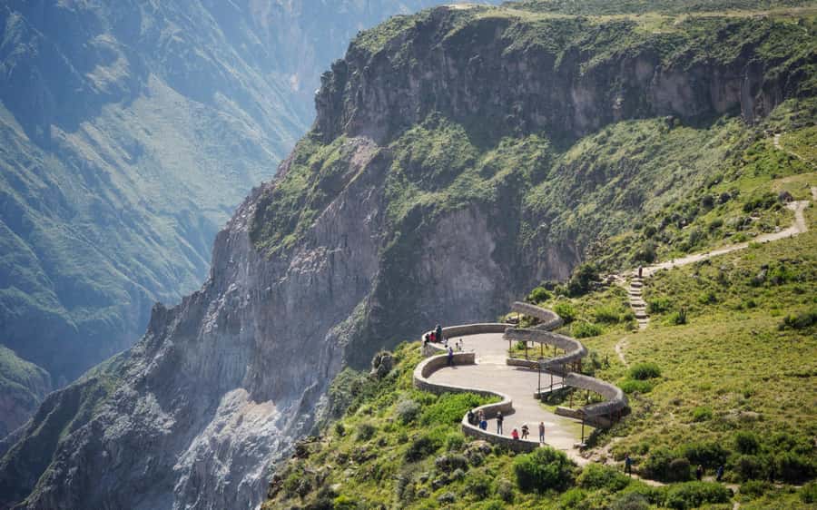 FROM CABANACONDE: VISIT TO THE CRUZ DEL CONDOR VIEWPOINT, DURATION 2 HOURS - Why this short Cabanaconde tour makes sense