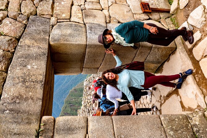 From Cusco - 2-Day Tour to the Sacred Valley and Machu Picchu with Lunch - What the $432 price really buys you