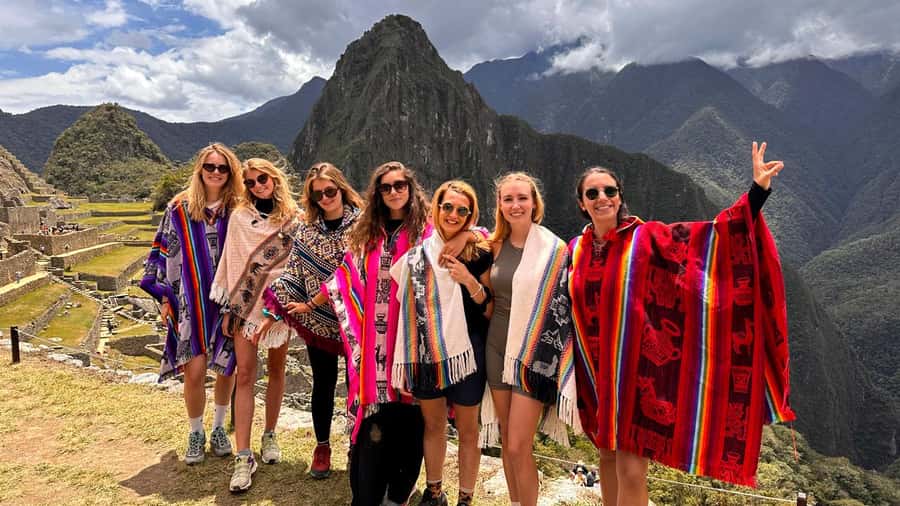 From Cusco: 2-Day Trip to the Sacred Valley and Machu Picchu - A guided Machu Picchu visit puts meaning behind the views