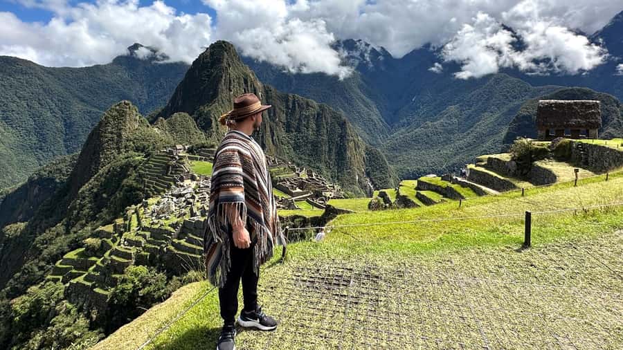 From Cusco: 2-Day Trip to the Sacred Valley and Machu Picchu - Ollantaytambo shows how the Incas worked stone
