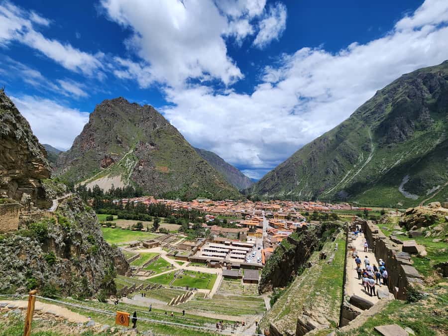 From Cusco: Chinchero, Moray, Maras, Ollantaytambo and Pisaq - Ollantaytambo, the strongest archaeological visit