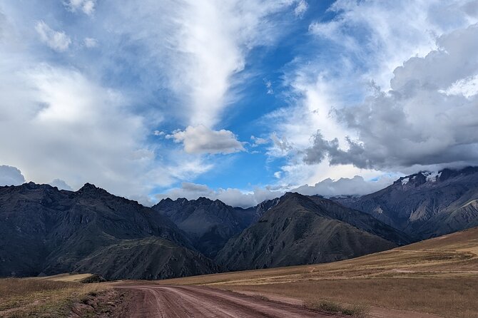 from Cusco:Chinchero,Moray & Salt Mines drop-off in Ollantaytambo - Urubamba lunch gives the day a needed pause
