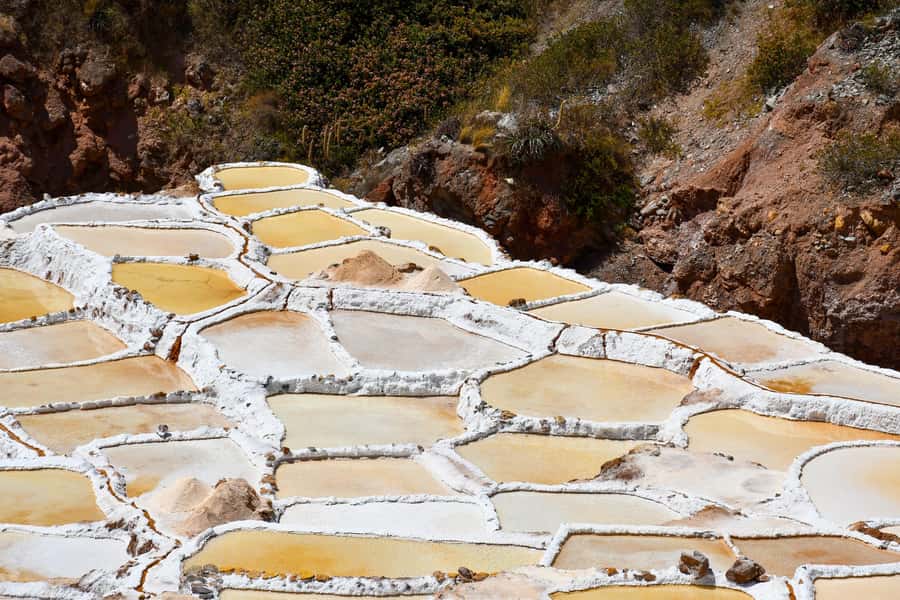From Cusco: Chinchero Weavers, Moray, Maras Salt Mines Tour - Why this half-day route works