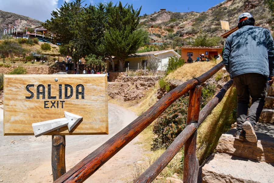 From Cusco: Chinchero Weavers, Moray, Maras Salt Mines Tour - The Maras workshop and the long ride back