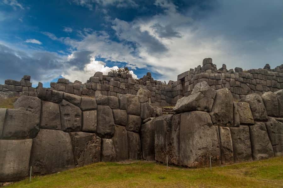 From Cusco: City Tour in Cusco - Sacsayhuamán and Koricancha - Tambomachay and the worship of water