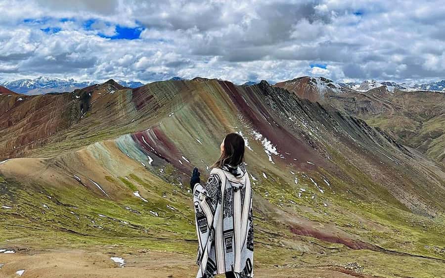 From Cusco: Full day Palccoyo Mountain tour - The stone forest, red valley, and Andean wildlife