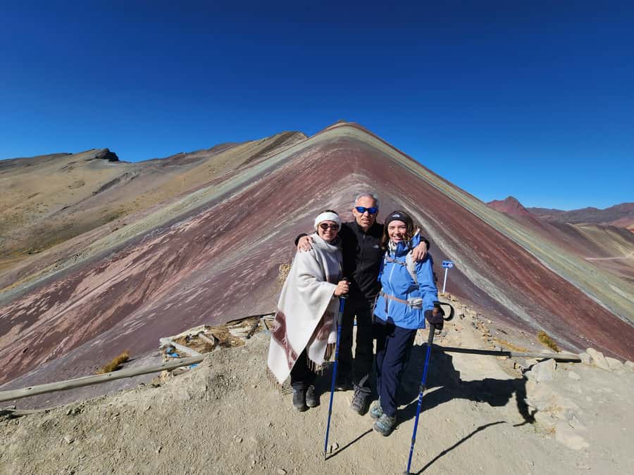 From Cusco: Full Day Tour to Vinincunca Rainbow Mountain - The 75-Minute Walk Back Down