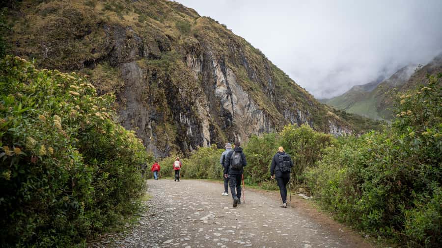 From Cusco: Humantay Lake Tour - Forty minutes beside the lake