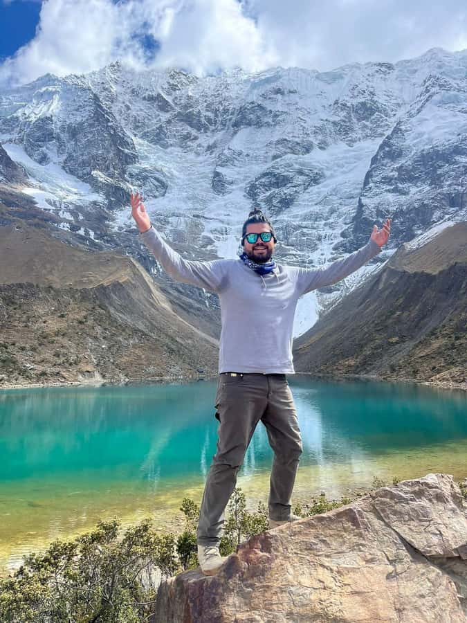 From Cusco: Humantay Lake Tour - The guides can make the long day easier