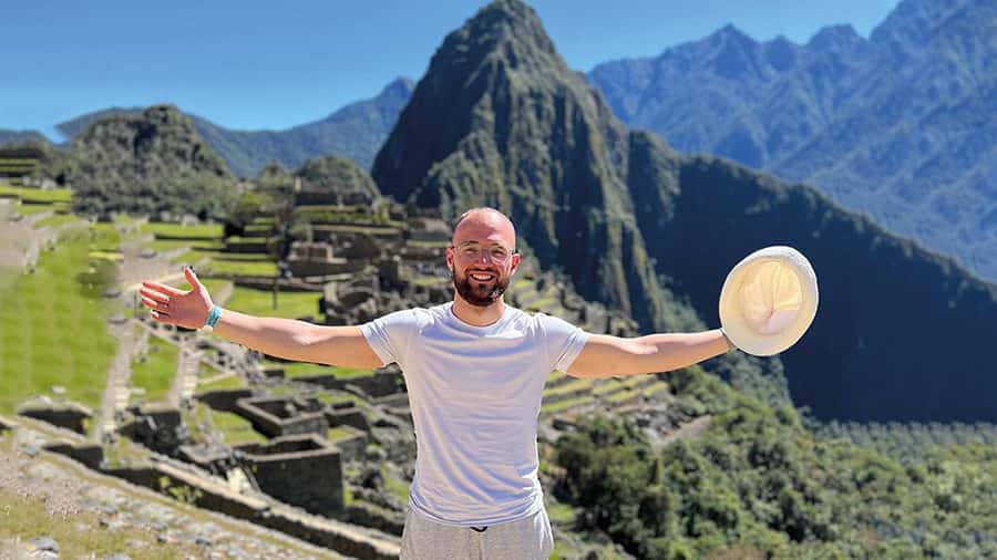From Cusco: Machu Picchu Tour with Hiking Ticket - Aguas Calientes and the 30-minute bus ride