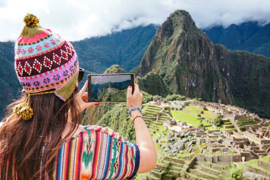 From Cusco:MachuPicchu Excursion 1 day plus Ticket and Train - The 105-minute ride to Ollantaytambo