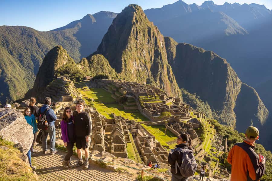 From Cusco: One-Day Round Trip to Machu Picchu by Train - Ollantaytambo and the train to Machu Picchu town
