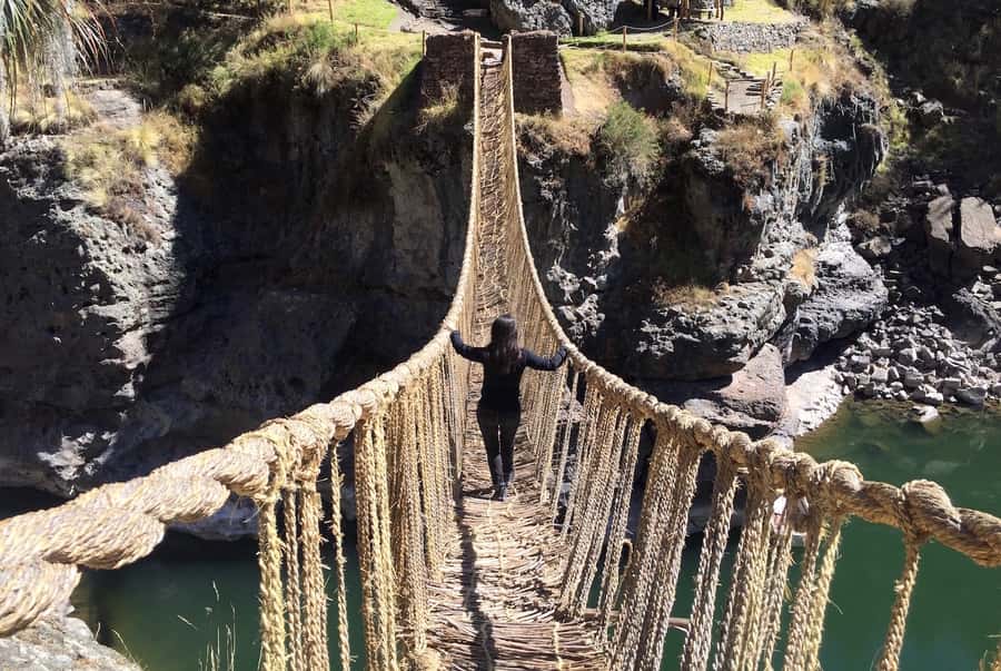 From Cusco: Q'eswachaka Bridge & 4 Lagoons Full-Day Tour - What the bridge crossing feels like in practice