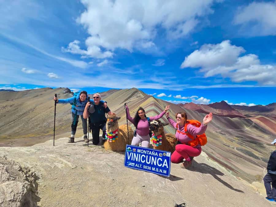 From Cusco: Rainbow Mountain & Red Valley (Multiple Options) - The guide can shape the whole day