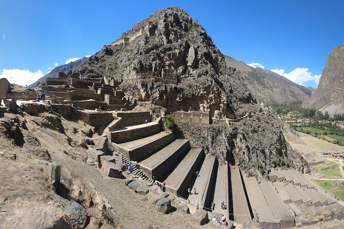 From Cusco: Sacred valley and Moray salt Mines - Chinchero begins the morning with weaving