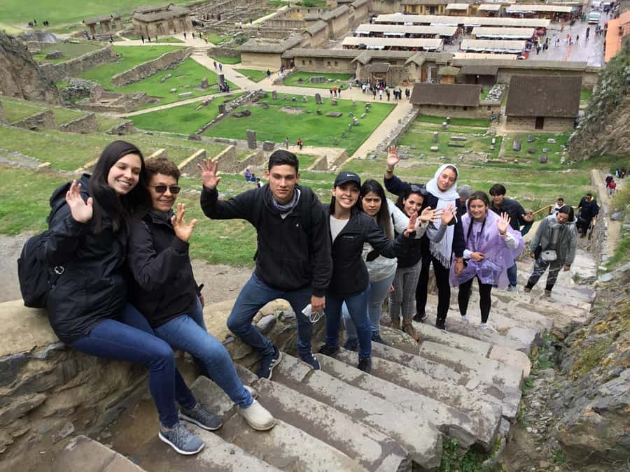 From Cusco: Sacred Valley Group Tour with Buffet Lunch - The guide makes the difference