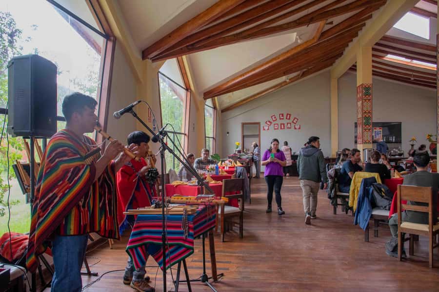 From Cusco: Sacred Valley & Maras Salt Mines Tour with Lunch - Urubamba lunch gives the day a needed pause