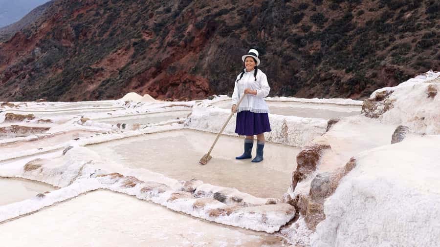 From Cusco: Sacred Valley & Maras Salt Mines with Lunch - Pisac combines ruins with a market stop
