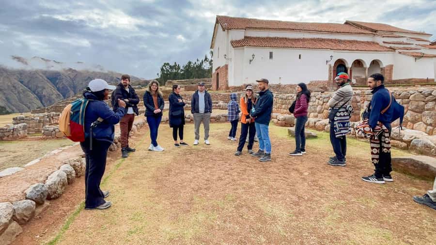 From Cusco: Sacred Valley with Drop-ff in Ollantaytambo - The early pickup and the long ride from Cusco