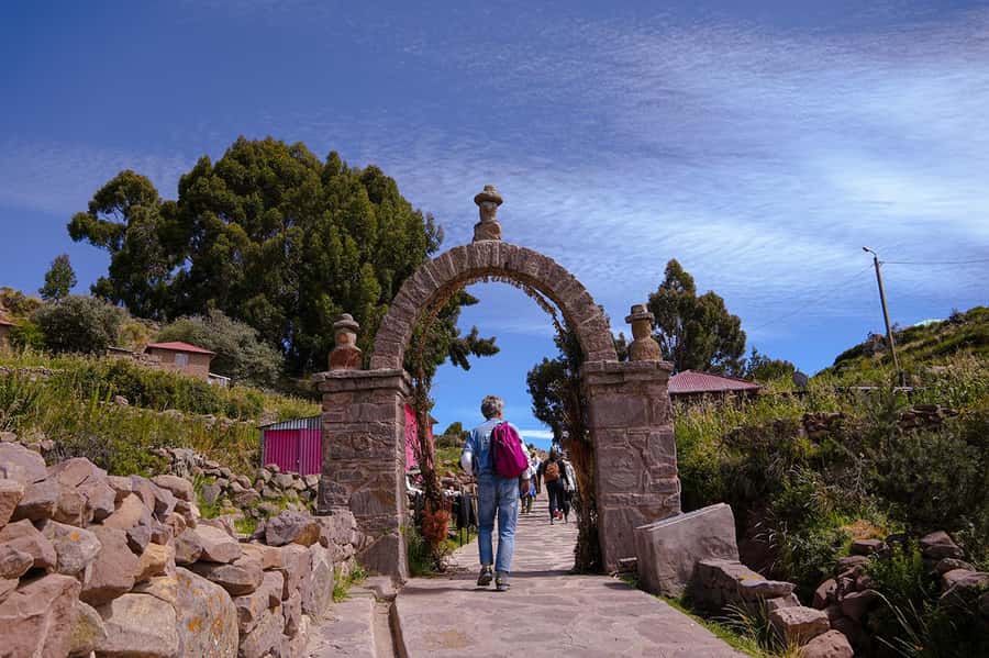 From Cusco: Titicaca Lake - Full day tour with sleeper bus - Is $119 good value?