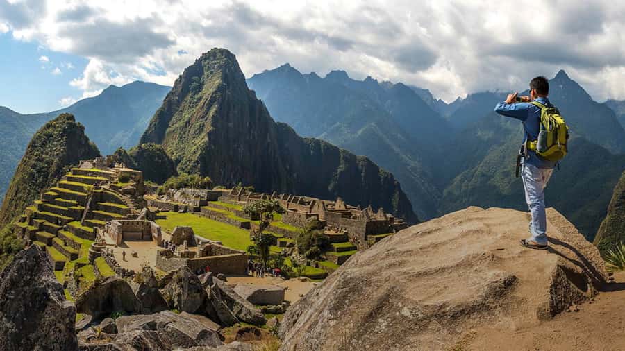 From Cusco: Train Ride and Guided Tour of Machu Picchu - The train from Cusco through the Sacred Valley