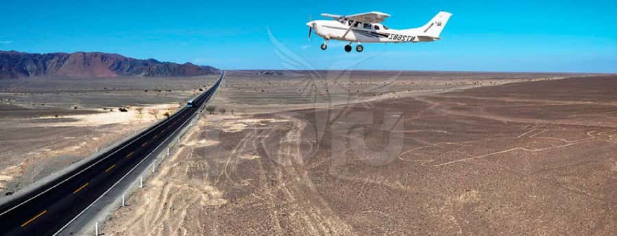 From Ica: Flight over the Nazca Lines - The road from Ica to Nazca
